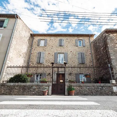 Le Clos Des Rosalines à Durban-corbières *