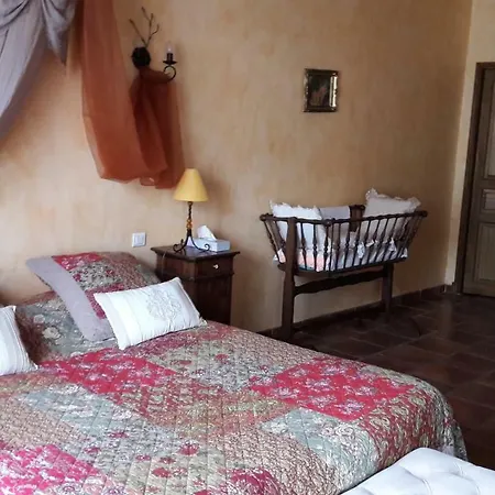 Bed & Breakfast Le Clos Des Rosalines à Durban-corbières *
