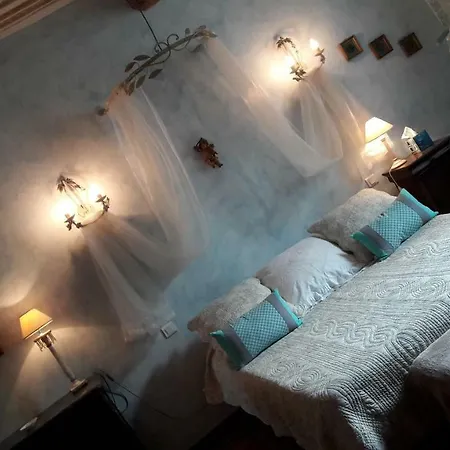 Le Clos Des Rosalines à Durban-corbières Bed & Breakfast *