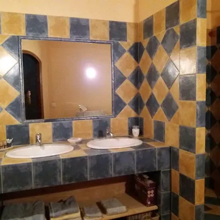 Le Clos Des Rosalines à Durban-corbières *